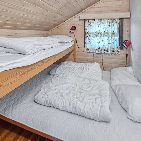 Σπίτι διακοπών In With Sauna *